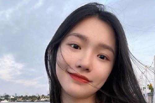 明星黑料合法吗 吃瓜网每日大赛,合法边界与网络舆论的较量